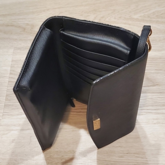 Kate spade crossbody wallet with strap - Picture 3 of 4